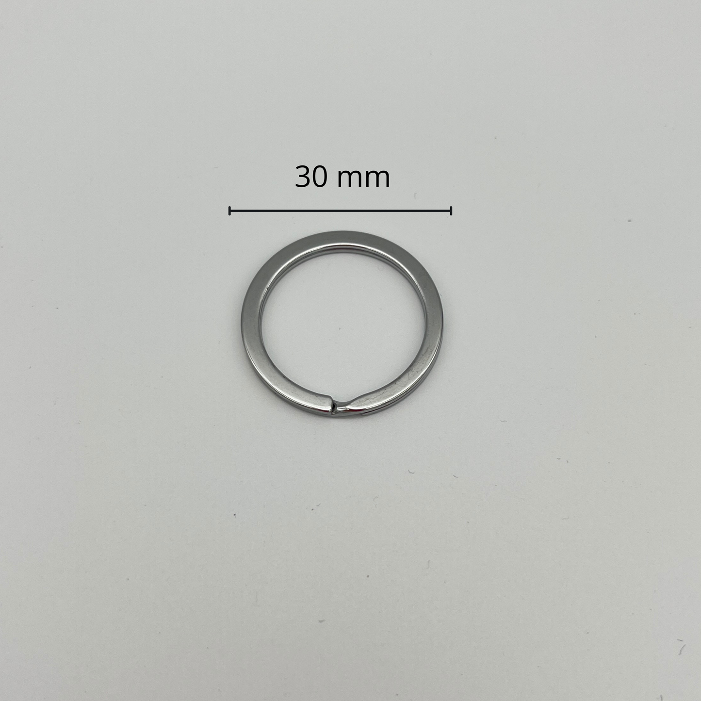Anneau de porte-clefs 30 mm couleur chrome