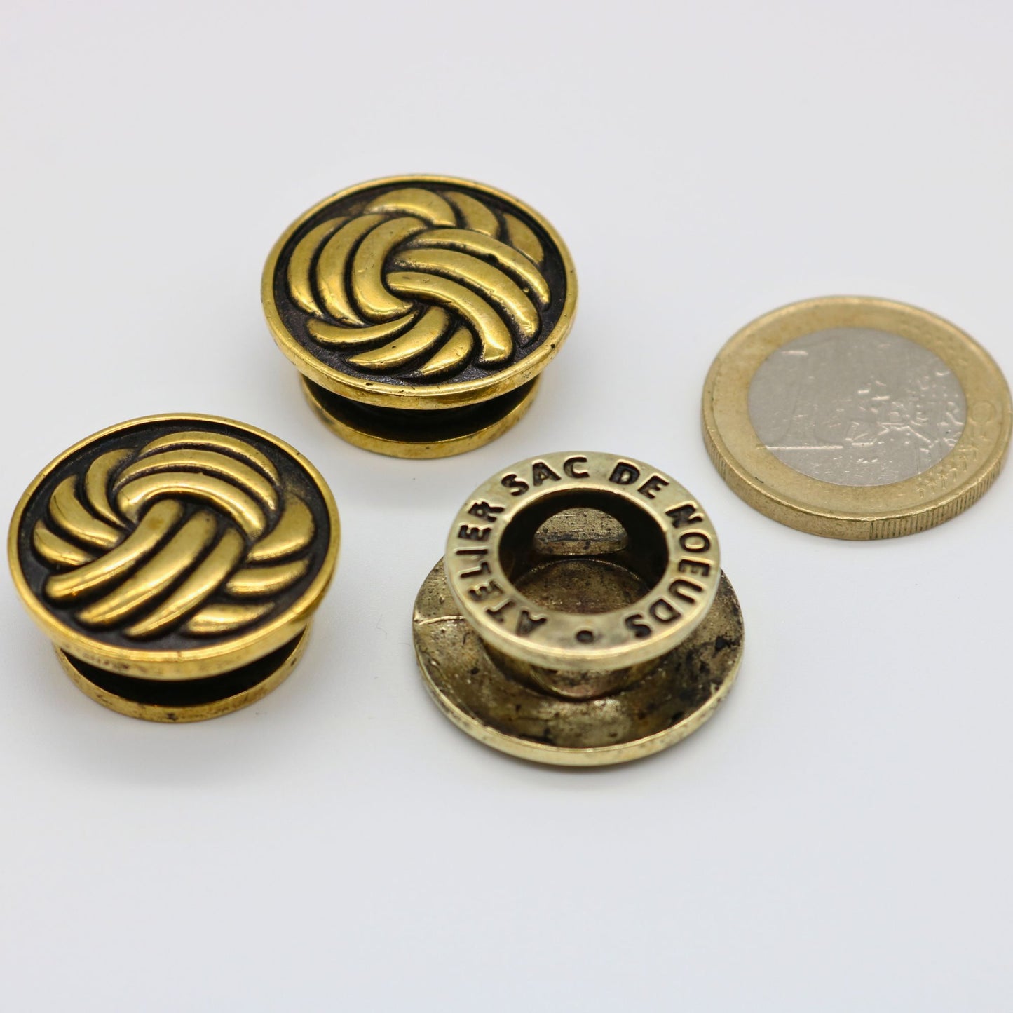 Perle-bouton Atelier sac de noeuds